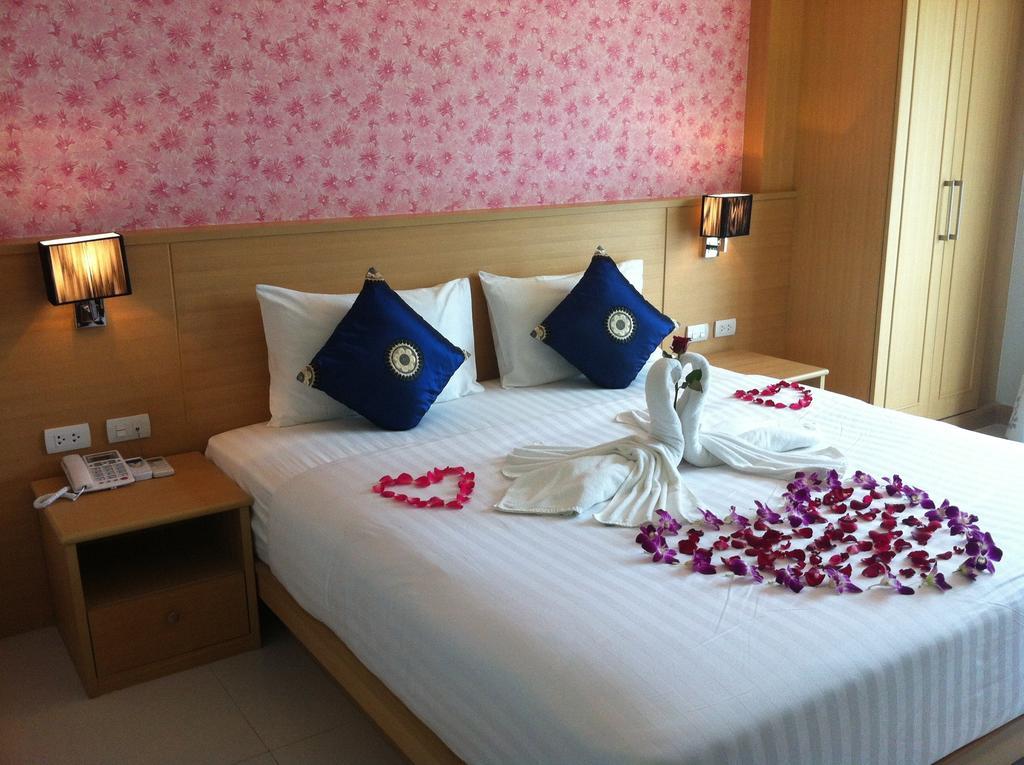 Green Harbor Hotel & Service Apartment Patong Bilik gambar