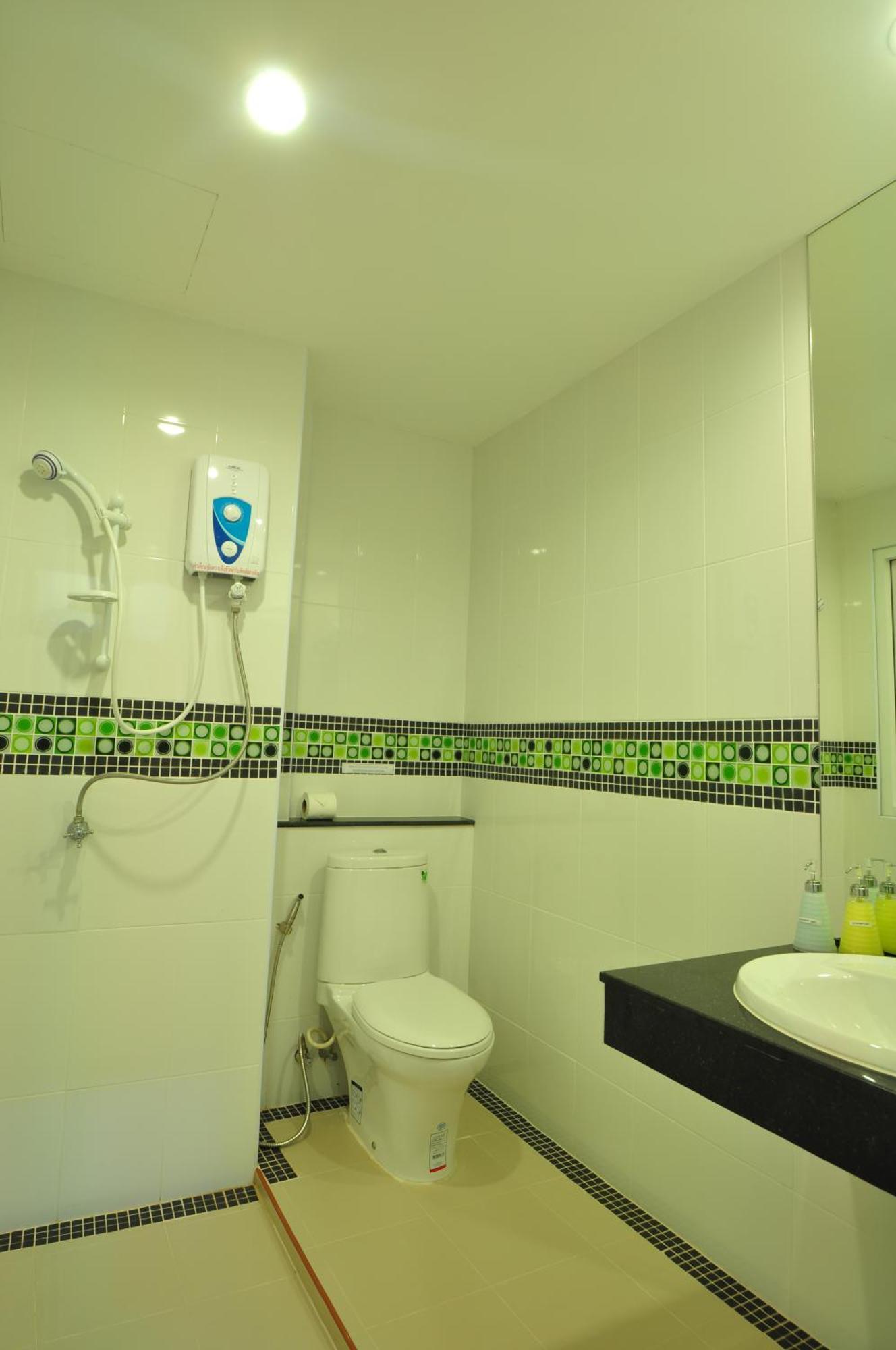 Green Harbor Hotel & Service Apartment Patong Luaran gambar