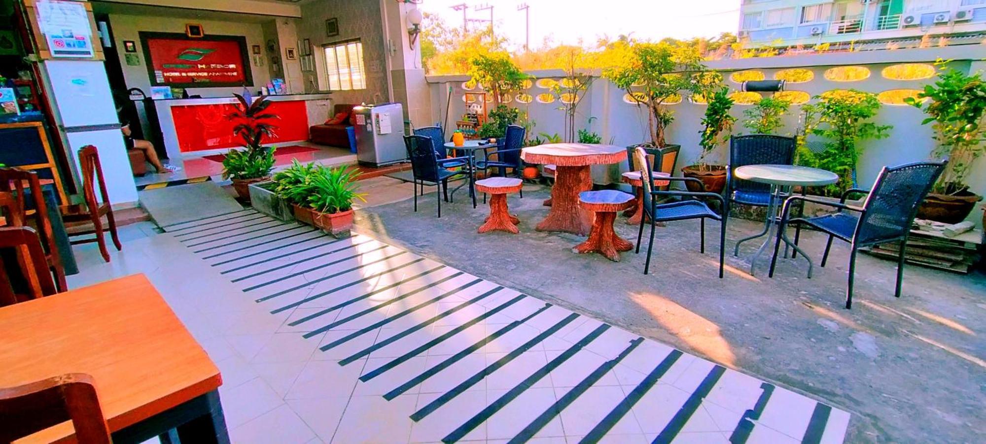 Green Harbor Hotel & Service Apartment Patong Luaran gambar